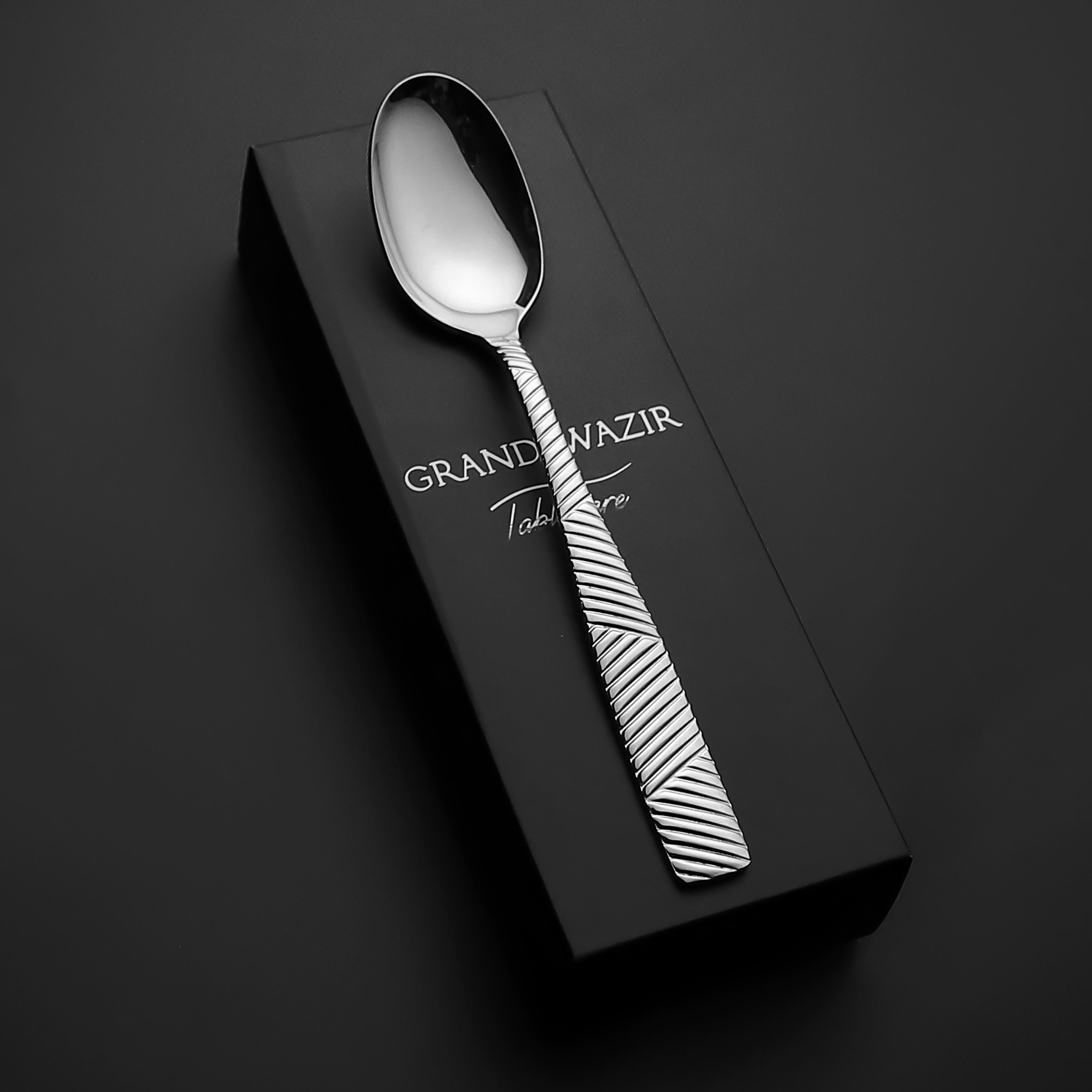 Blaze 8 Persons Serving Set