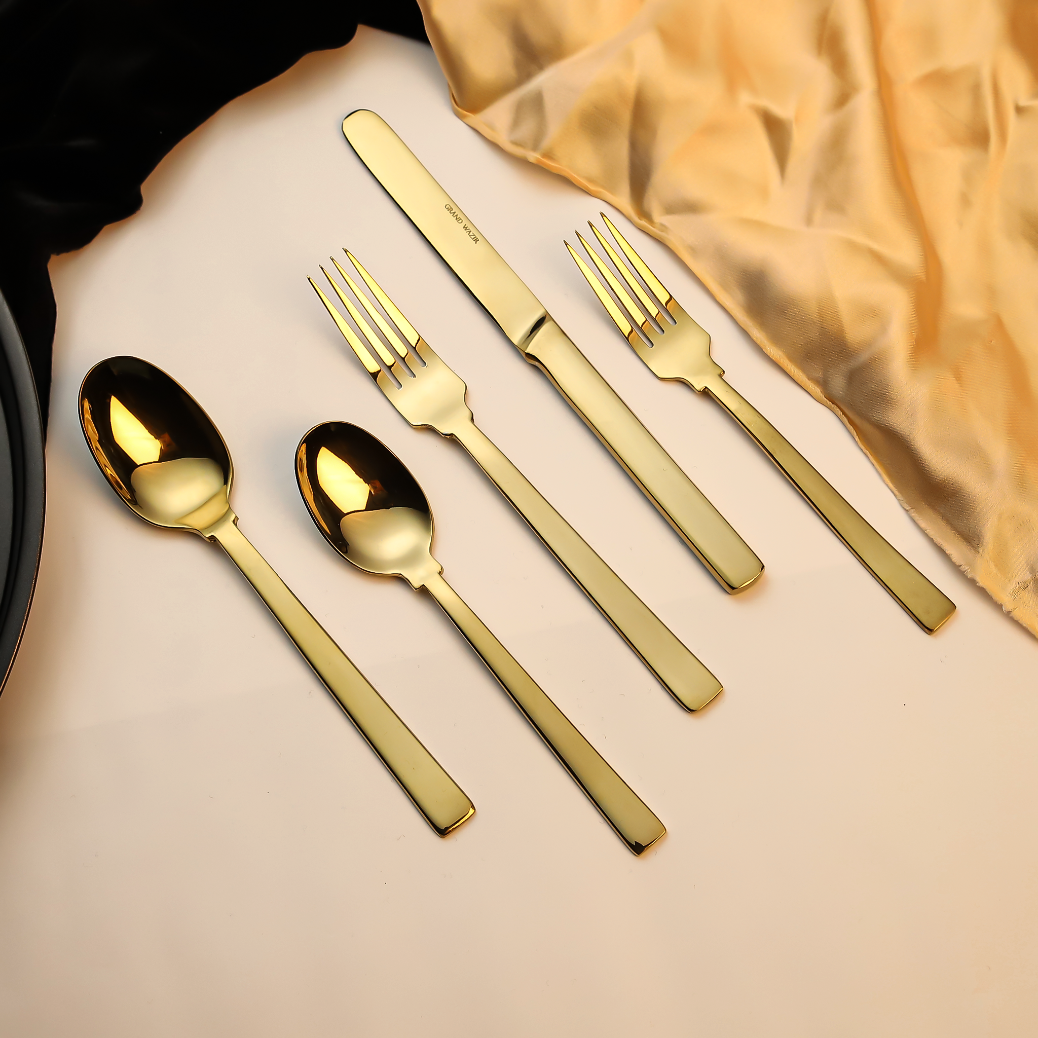Zena Gold 6 Persons Serving Set