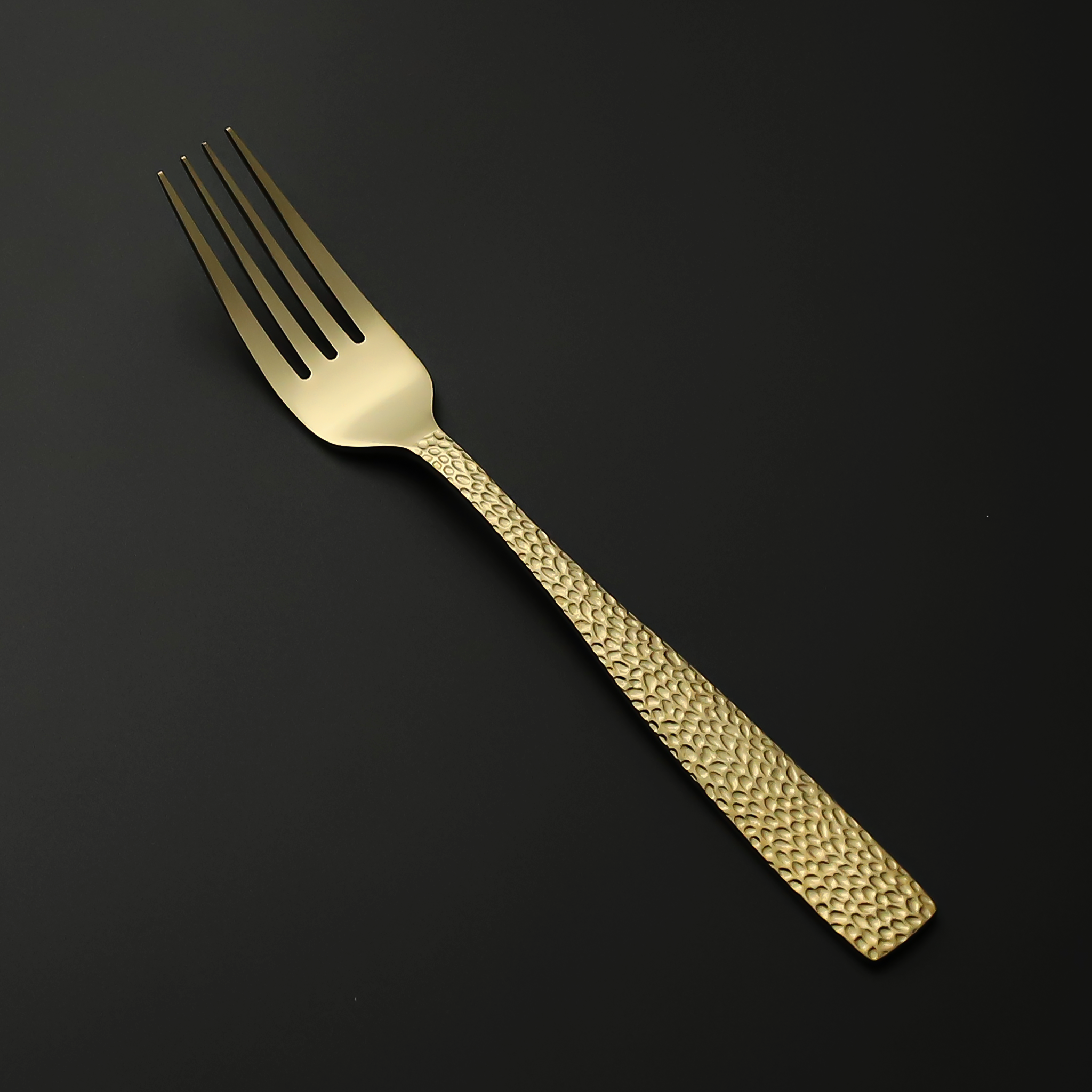 Sterling Hot-Selling Hammered Cutlery Set in Gold