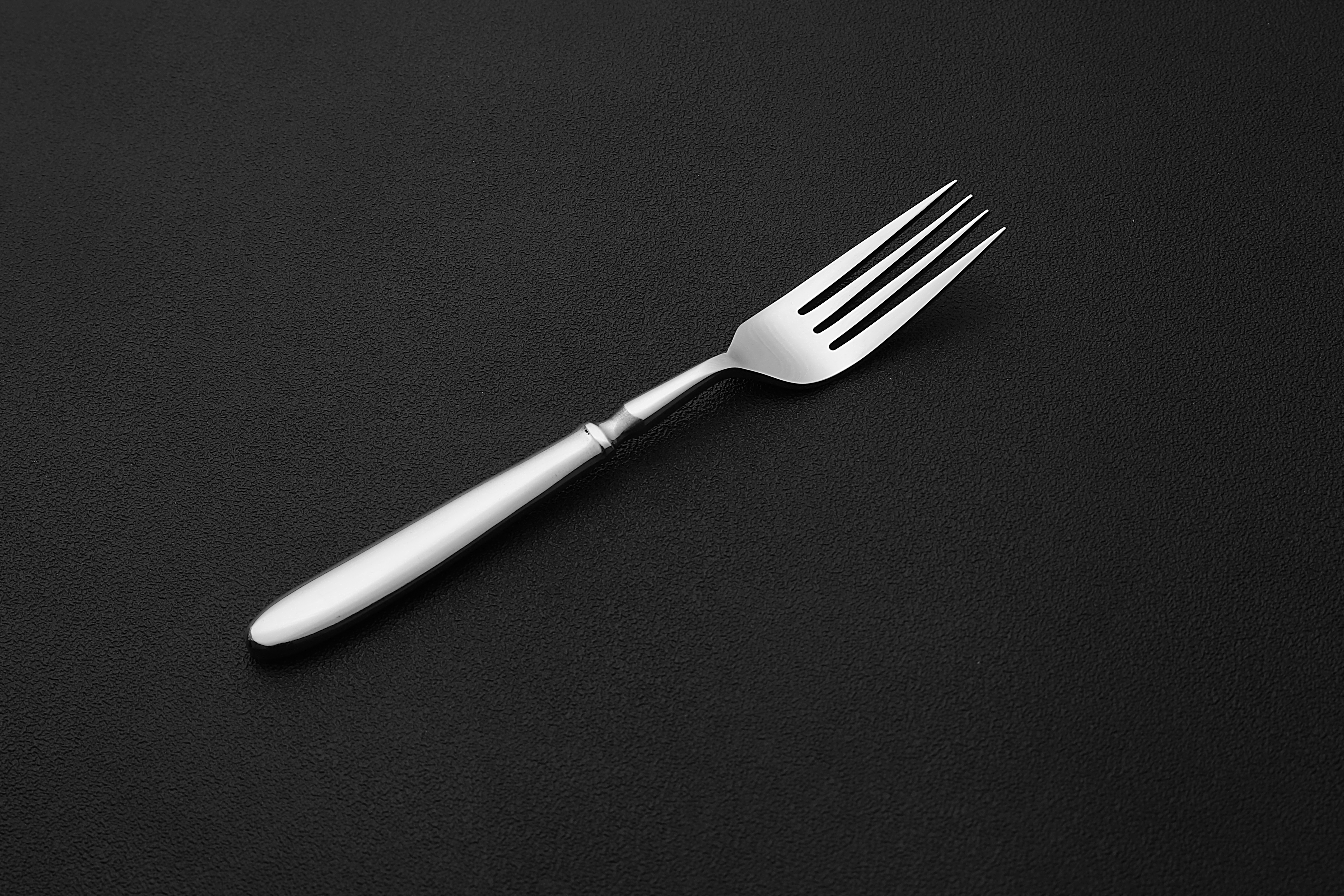 Presto Premium Food-Grade Cutlery Set in 4 Gauge